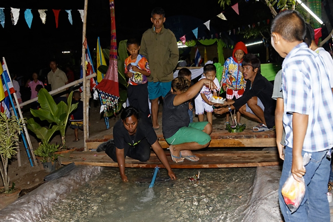 Loi Krathong 2012-051